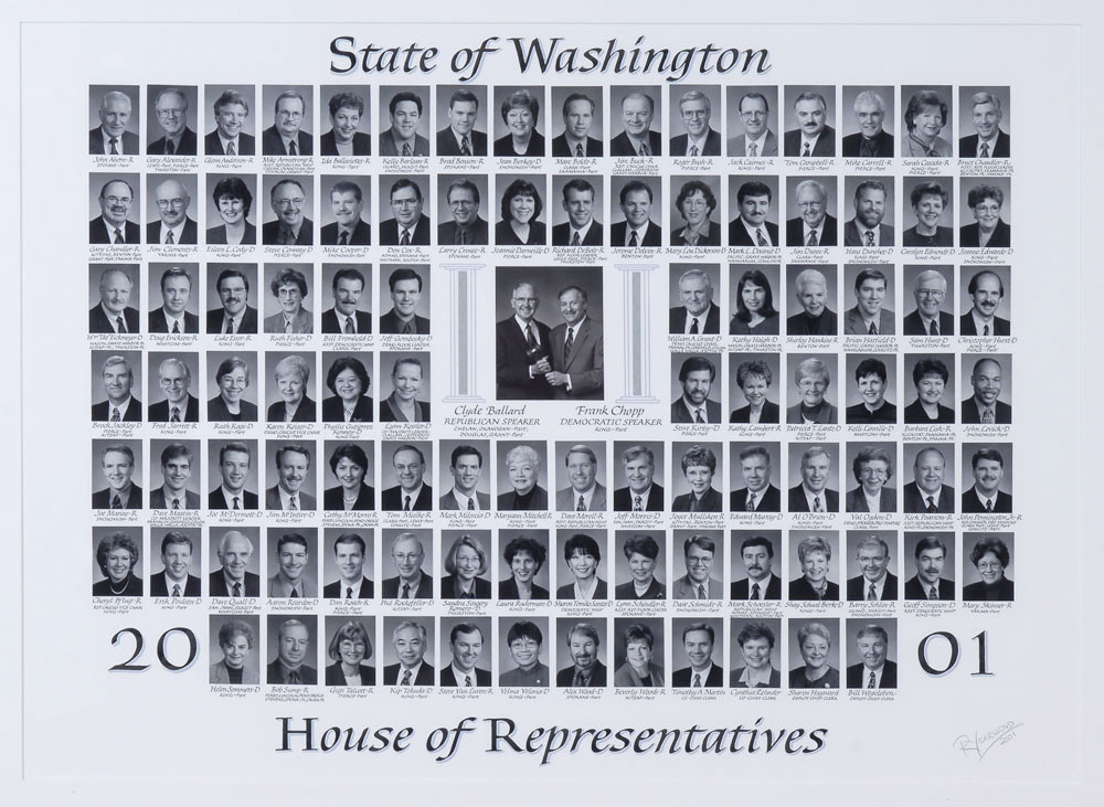 House of Representatives class photo for the class of 2001