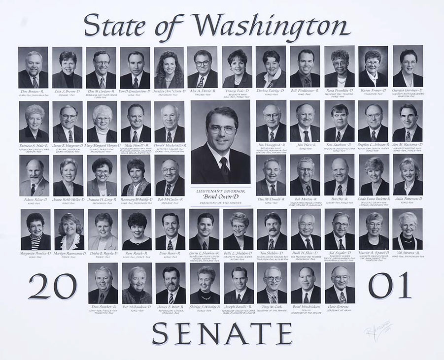 Senate class photo for the class of 2001