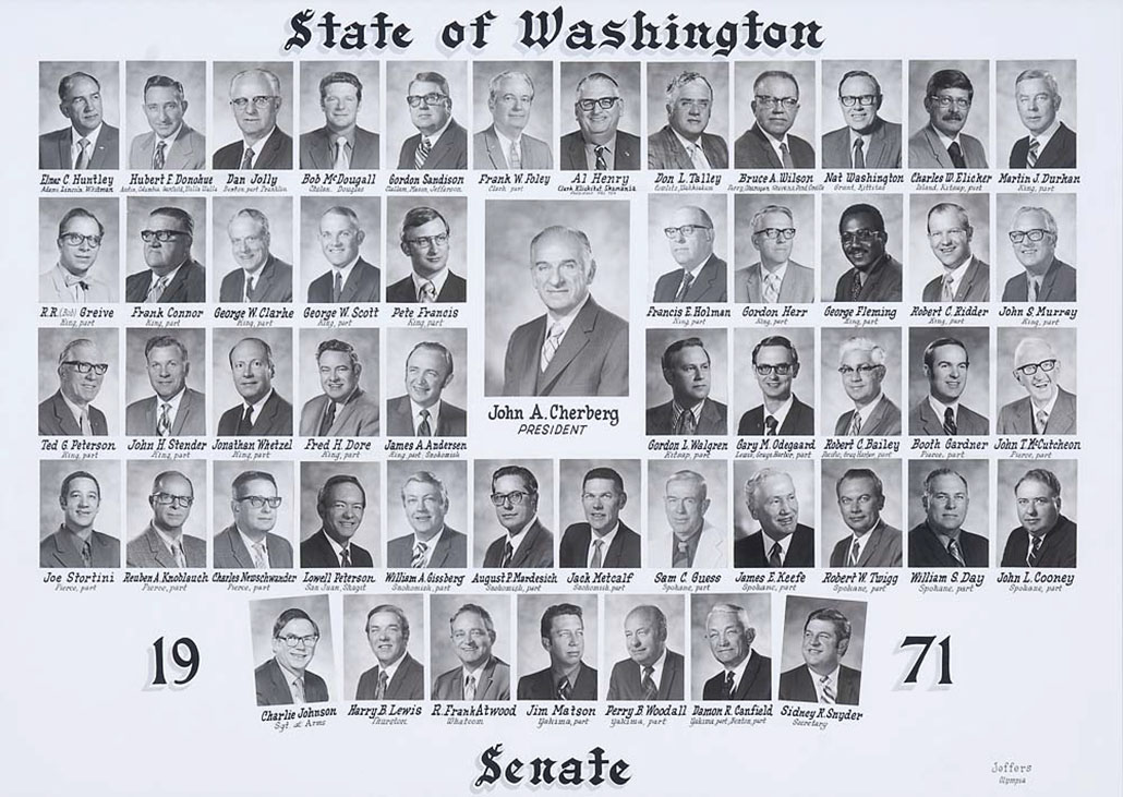 Senate class photo for the class of 1971