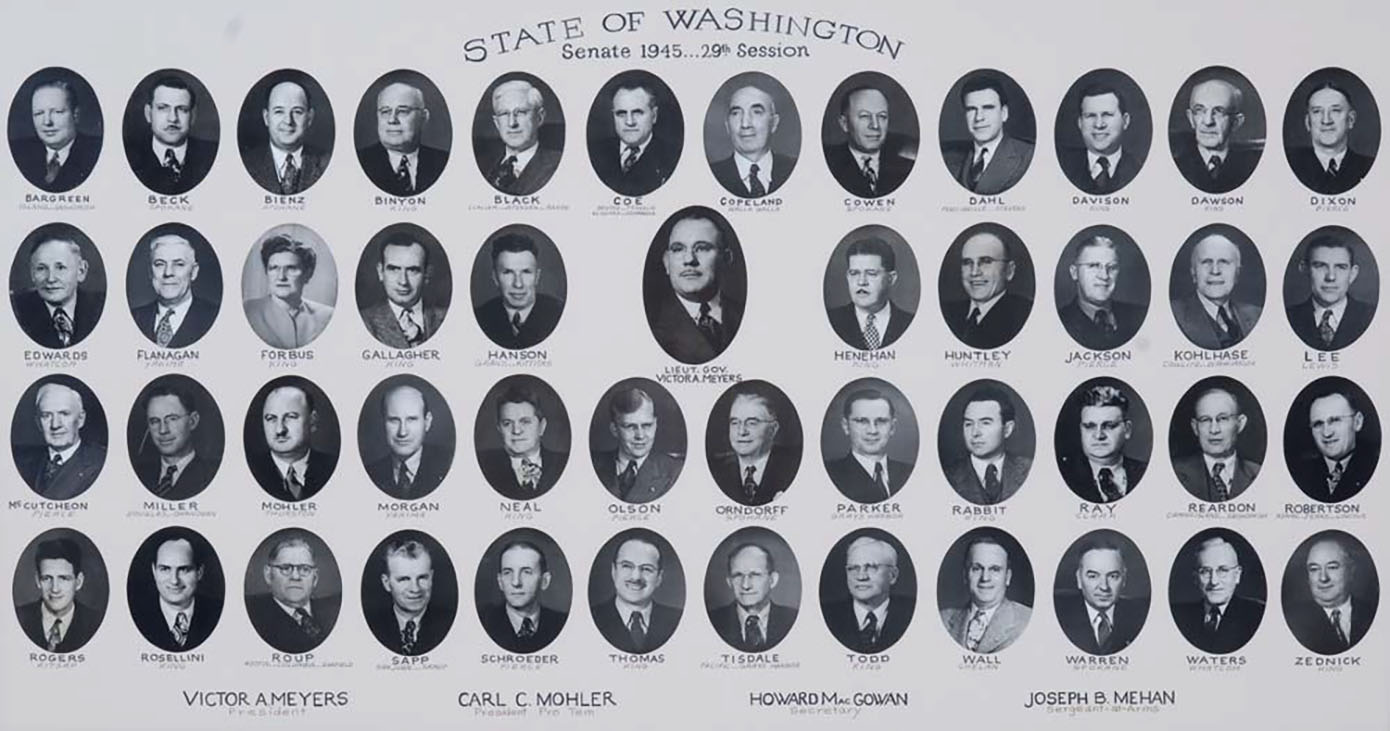 Senate class photo for the class of 1945