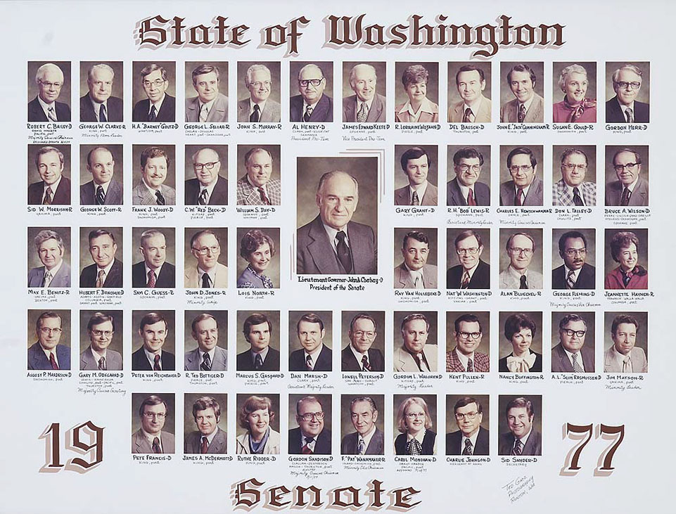 Senate class photo for the class of 1977